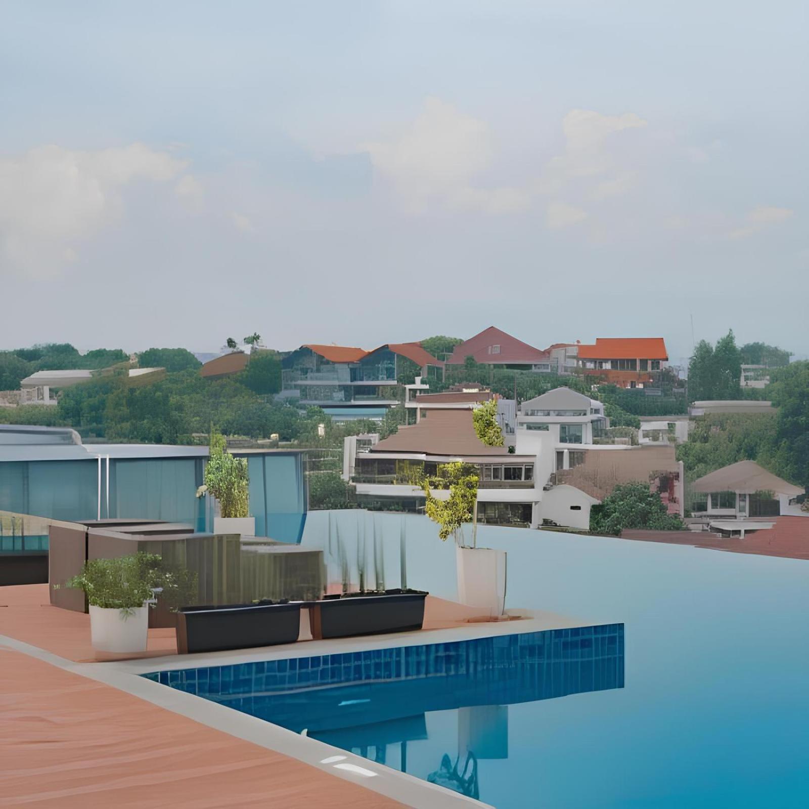 होटल Grand Edge Semarang