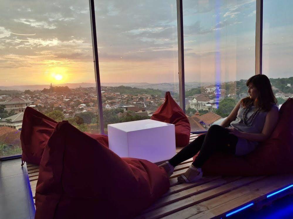 Hotel Grand Edge Semarang