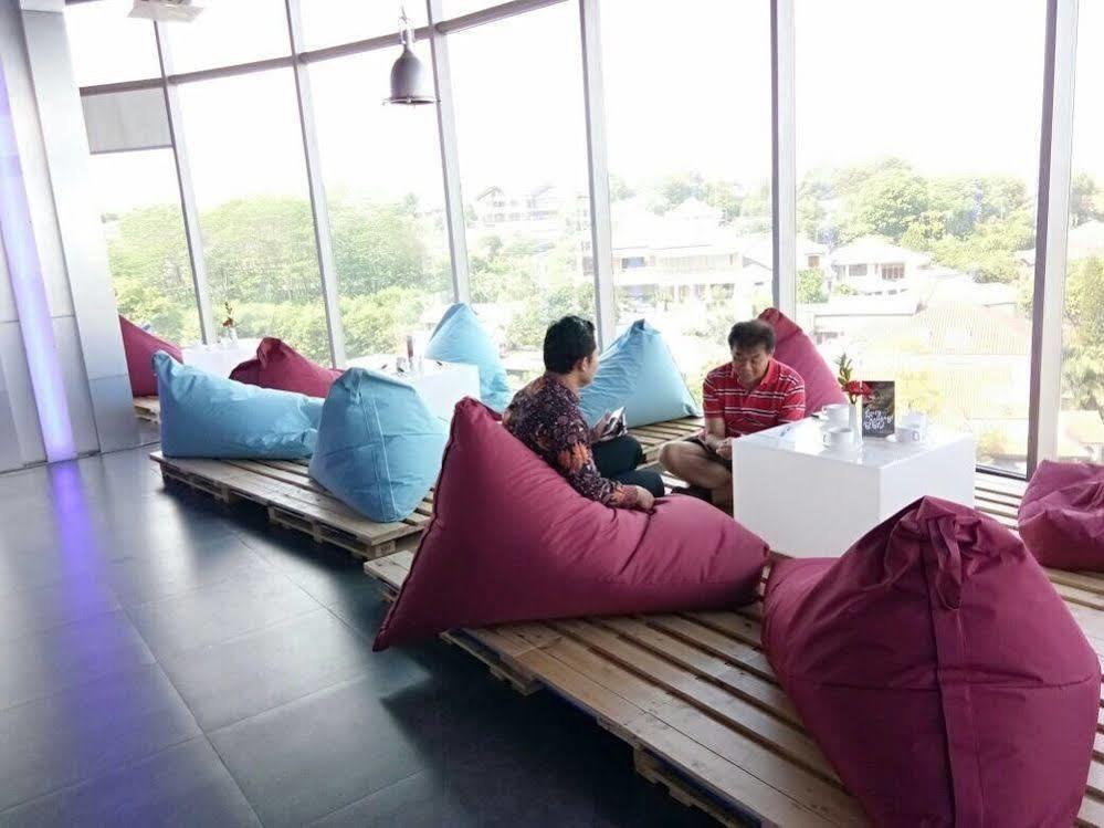 Grand Edge Hotel